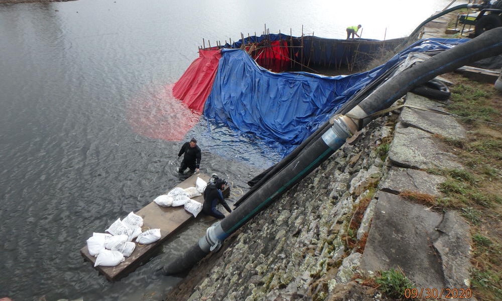 Cofferdam in place at Yankee Lake dam