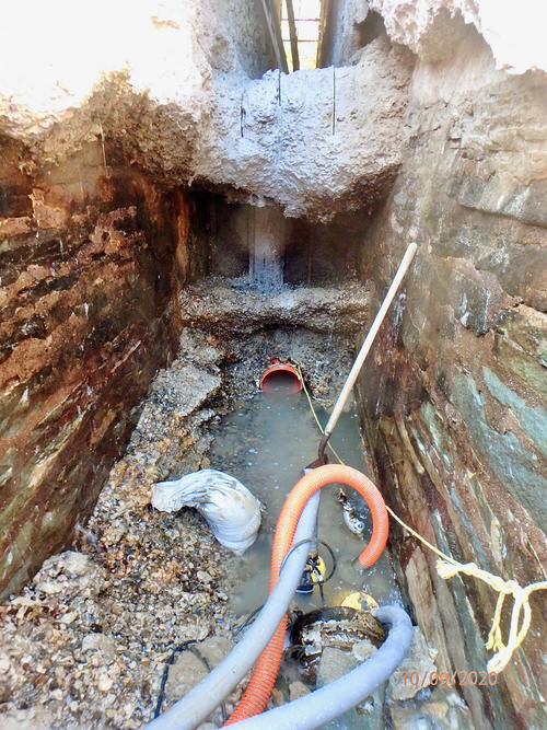 Outlet chamber before cleanout